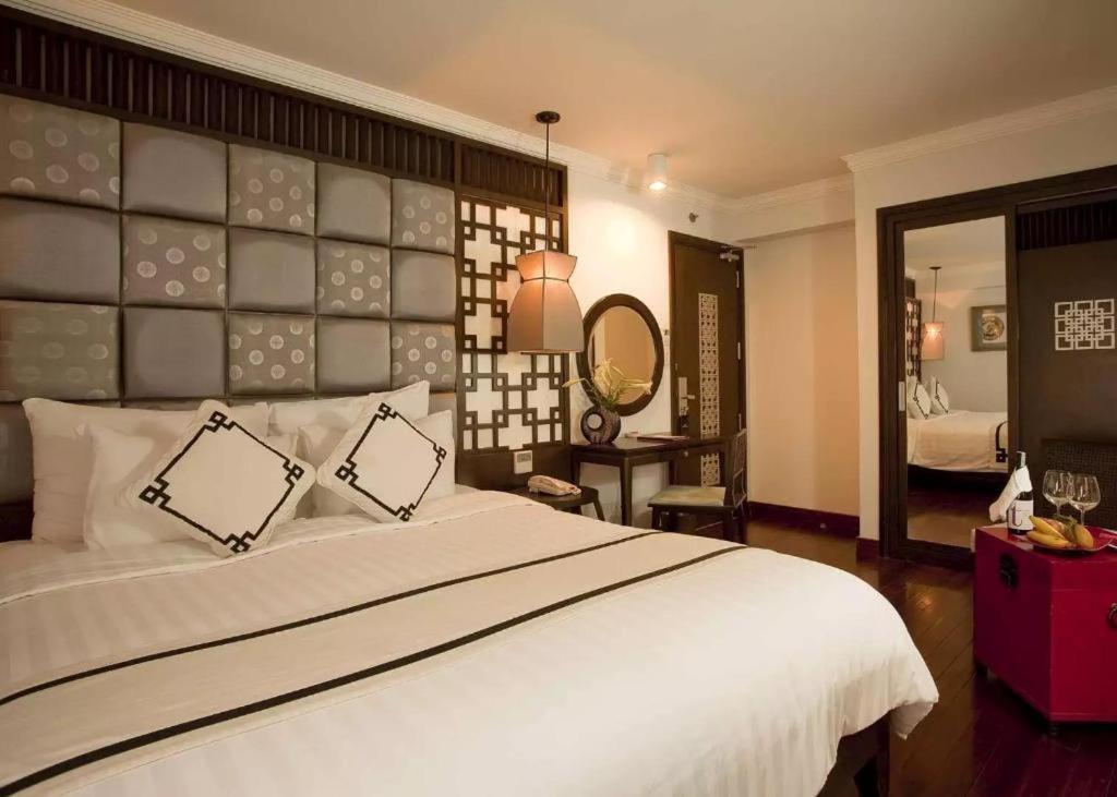 Church Boutique Hotel Hang Trong Hanoi Exterior foto