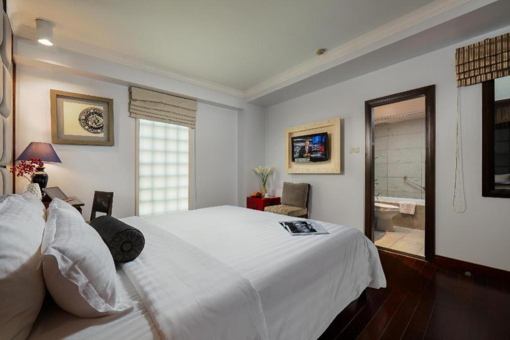 Church Boutique Hotel Hang Trong Hanoi Exterior foto