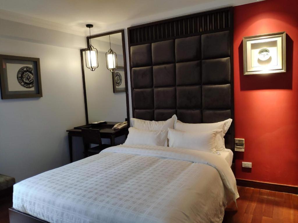 Church Boutique Hotel Hang Trong Hanoi Exterior foto
